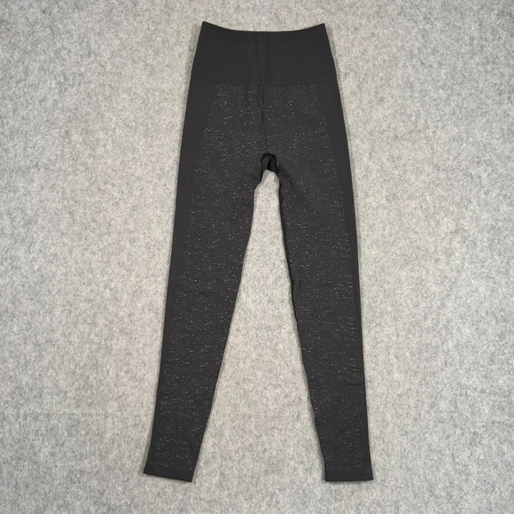 lululemon athletica Pants - Lululemon Black Speckled White Free To Flow 7/8 Cropped Leggings Women's Size XS